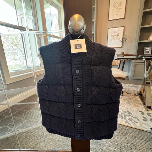 Janie and Jack boys knit puff vest!! - Picture 1 of 4